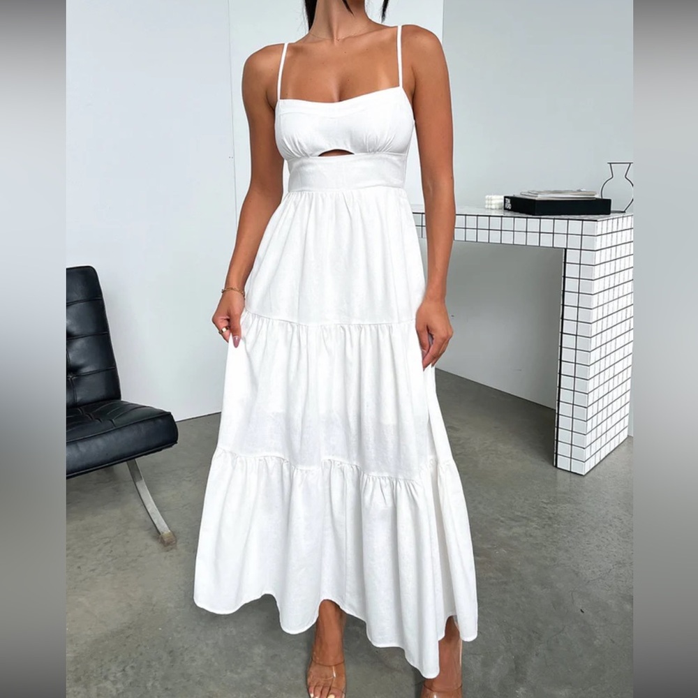 NWT White flowy maxi dress!